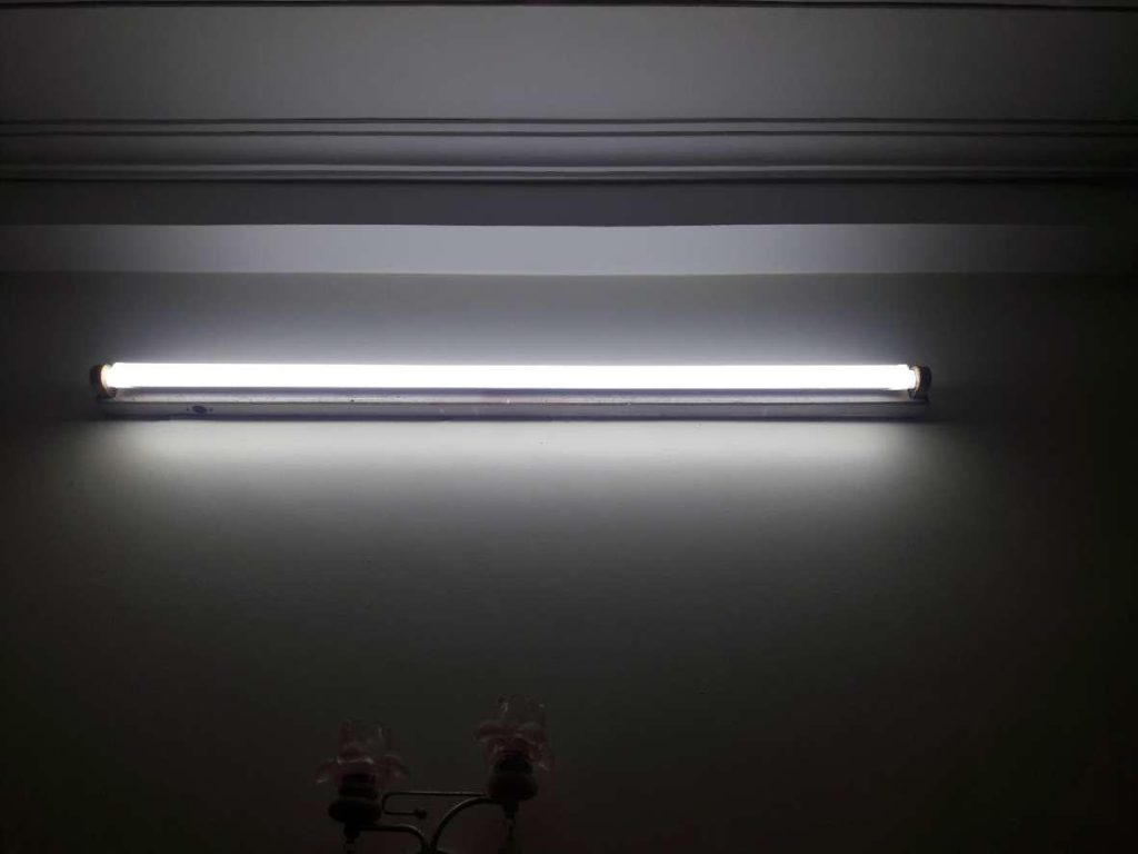 Đèn tuýp LED