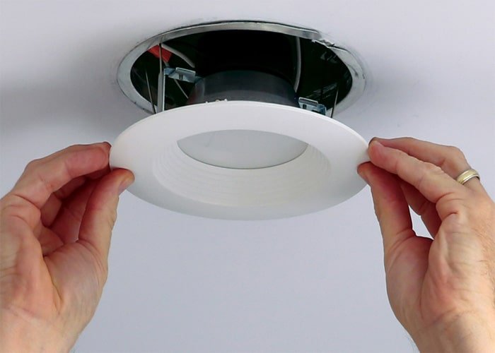 Lắp đặt đèn LED 